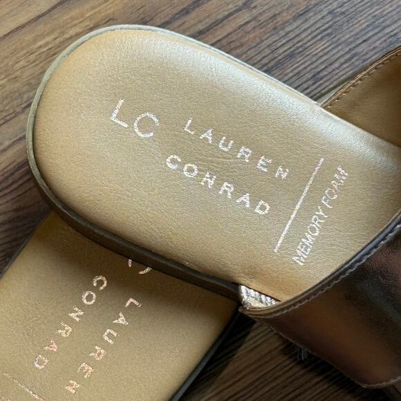 Lauren Conrad Sunstone Metallic gold slip-on sandals. Women’s size 6.5 Medium. - Picture 3 of 5